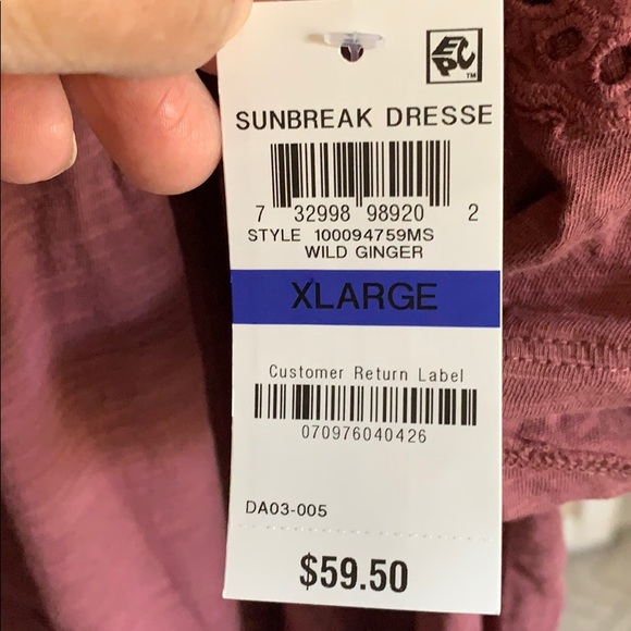 Dress - Picture 2 of 4